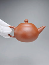 Load image into Gallery viewer, Zhuni Dahongpao Yinchun Shuiping Yixing Teapot 朱泥大红袍寅春水平 105ml