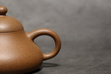 Load image into Gallery viewer, Lao Duanni Hulupiao yixing Teapot 老段泥葫芦瓢 150ml