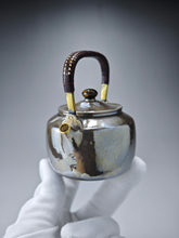 Load image into Gallery viewer, 999 Pure Silver Handmade Loop-Handled Teapot with Gold Plated Spout 紫皮提梁壶 185ml