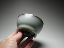 Load image into Gallery viewer, 105ml Zen Series Ruyao Champion Teacup 汝窑悟道杯