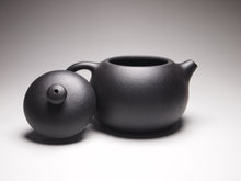 Load image into Gallery viewer, Heini (Wuhui Zhuni) HuangYingChun Xishi Yixing Teapot 焐灰朱泥黄寅春款西施 110ml