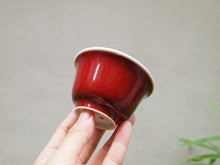 Load image into Gallery viewer, 110ml Fanggu Technique Cat, Jihong and Qinghua Porcelain Teacup 青花霁红杯