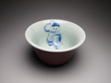 Load image into Gallery viewer, 110ml Fanggu Technique Cat, Jihong and Qinghua Porcelain Teacup 青花霁红杯