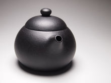 Load image into Gallery viewer, Heini (Wuhui Zhuni) HuangYingChun Xishi Yixing Teapot 焐灰朱泥黄寅春款西施 110ml