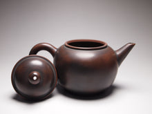 Load image into Gallery viewer, 120ml Shuiping Nixing Teapot by Wu Sheng Sheng 吴盛胜坭兴水平壶