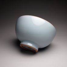 Load image into Gallery viewer, 115ml Azure Ruyao PinYa Teacup 天青汝窑品雅杯