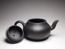 Load image into Gallery viewer, Heini (Wuhui Zhuni) Pear Yixing Teapot, 捂灰朱泥梨形壶, 120ml