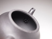 Load image into Gallery viewer, Heini (Wuhui Zhuni) Pear Yixing Teapot, 捂灰朱泥梨形壶, 120ml