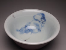 Load image into Gallery viewer, 125ml Fanggu Jihong and Qinghua Cat Porcelain Teacup 青花霁红杯
