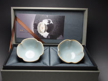Load image into Gallery viewer, Pair of Matching 50ml Four-Lobed Azure Ruyao Teacups, 天青汝窑四瓣对杯