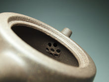 Load image into Gallery viewer, TianQingNi Zhuzhuo Yixing Teapot 天青泥柱础 220ml