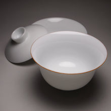 Load image into Gallery viewer, 110ml Classic Jingdezhen Porcelain Gaiwan with Brown Rim 甜白小福圆盖碗