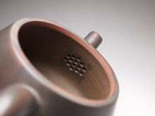 Load image into Gallery viewer, 130ml Shipiao Nixing Teapot 坭兴石瓢壶 by Wu Sheng Sheng