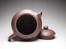 Load image into Gallery viewer, Dicaoqing Xishi Yixing Teapot, 底槽青西施, 130ml