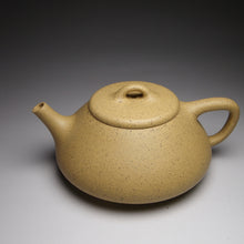 Load image into Gallery viewer, Benshan Lüni Ziye Shipiao Yixing Teapot 本山绿泥子冶石瓢 125ml