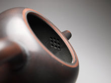 Load image into Gallery viewer, 140ml Julunzhu Nixing Teapot Dark Grey 坭兴巨轮珠壶