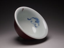 Load image into Gallery viewer, 140ml Fanggu Jihong and Qinghua Cat Porcelain Teacup 青花霁红杯