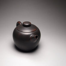 Load image into Gallery viewer, 140ml Julunzhu Nixing Teapot Dark Grey 坭兴巨轮珠壶