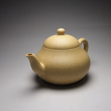 Load image into Gallery viewer, Benshan Lüni Huanglong Mountain No. 4th Mine Pear Yixing Teapot, 四号井本山绿泥梨形壶, 140ml