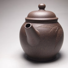 Load image into Gallery viewer, TianQingNi Tall Julun Yixing Teapot with carvings of Bamboo, 天青泥高巨轮刻竹, 140ml