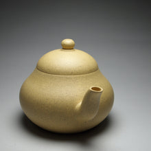 Load image into Gallery viewer, Benshan Lüni Huanglong Mountain No. 4th Mine Pear Yixing Teapot, 四号井本山绿泥梨形壶, 140ml