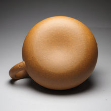 Load image into Gallery viewer, Huangjin Duan Melon Yixing Teapot 黄金段匏瓜 140ml