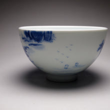 Load image into Gallery viewer, Qinghua Landscape Chicken Heart Jingdezhen Porcelain Teacup, 重工青花山水鸡心杯