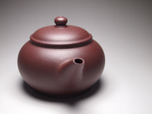 Load image into Gallery viewer, Lao Zini Shuiping Yixing Teapot, 老紫泥水平, 150ml
