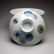 Load image into Gallery viewer, Doucai Piqiuhua Motif Jingdezhen White Porcelain Gaiwan, 斗彩皮球花盖碗