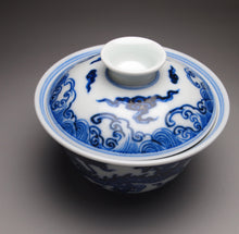 Load image into Gallery viewer, 150ml Dragon Qinghua Fanggu Jingdezhen Porcelain Gaiwan