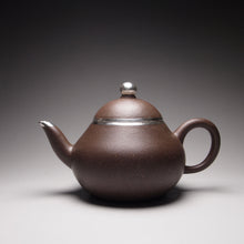 Load image into Gallery viewer, PRE-ORDER: TianQingNi Pear Yixing Teapot with Pure Silver Rim 包银天青泥梨型 150ml