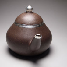 Load image into Gallery viewer, PRE-ORDER: TianQingNi Pear Yixing Teapot with Pure Silver Rim 包银天青泥梨型 150ml