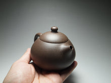 Load image into Gallery viewer, TianQingNi Wendan Yixing Teapot, 天青泥文旦, 155ml