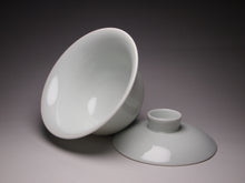 Load image into Gallery viewer, 160ml Duck Egg Glaze Porcelain Gaiwan, 鸭蛋青盖碗