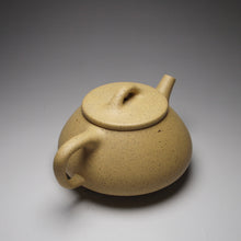 Load image into Gallery viewer, Benshan lüni 本山绿泥 Shipiao Yixing Teapot, 160ml