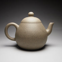 Load image into Gallery viewer, Qingduan Pear Yixing Teapot, 青段梨形壶, 175ml