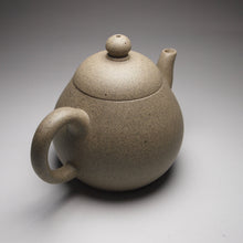Load image into Gallery viewer, Qingduan Pear Yixing Teapot, 青段梨形壶, 175ml