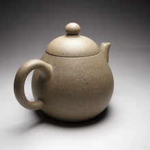 Load image into Gallery viewer, Qingduan Pear Yixing Teapot, 青段梨形壶, 175ml