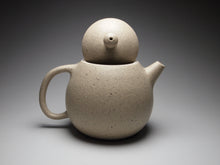 Load image into Gallery viewer, Baiyuduan Dragon Egg Yixing Teapot 白玉段龙蛋 190ml