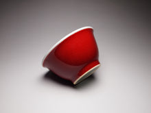 Load image into Gallery viewer, 120ml Fanggu Technique House and Tree Jihong and Qinghua Porcelain Teacup 青花霁红杯