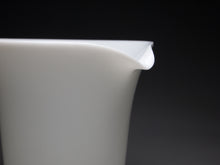 Load image into Gallery viewer, Wide Mouth Tianbaiyou Jingdezhen Porcelain Fair Cup 甜白釉陶瓷公道杯