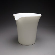 Load image into Gallery viewer, White wide Jingdezhen Porcelain Fair Cup / Tea Pitcher
