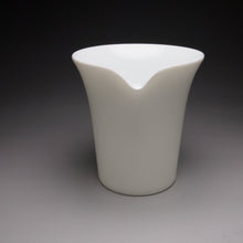 Load image into Gallery viewer, Wide Mouth Tianbaiyou Jingdezhen Porcelain Fair Cup 甜白釉陶瓷公道杯