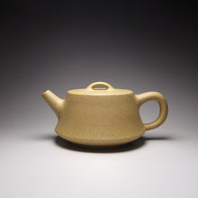 Load image into Gallery viewer, Benshan Lüni Zhuzhuo Yixing Teapot, 本山绿泥柱拙壶 230ml