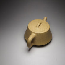 Load image into Gallery viewer, Benshan Lüni Zhuzhuo Yixing Teapot, 本山绿泥柱拙壶 230ml