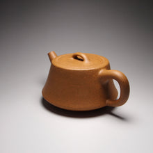 Load image into Gallery viewer, Huangjin Duan Zhuzhuo Yixing Teapot, 黄金段柱拙 230ml