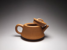 Load image into Gallery viewer, Huangjin Duan Zhuzhuo Yixing Teapot, 黄金段柱拙 230ml