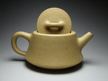 Load image into Gallery viewer, Benshan Lüni Zhuzhuo Yixing Teapot, 本山绿泥柱拙壶 230ml