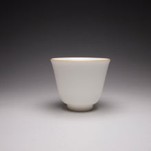 Load image into Gallery viewer, 35ml Ruyue Tianbai Jingdezhen Porcelain Teacup, 甜白如悦杯