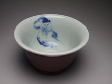 Load image into Gallery viewer, 100ml Fanggu Technique Cat and Fish, Jihong and Qinghua Porcelain Teacup 青花霁红杯